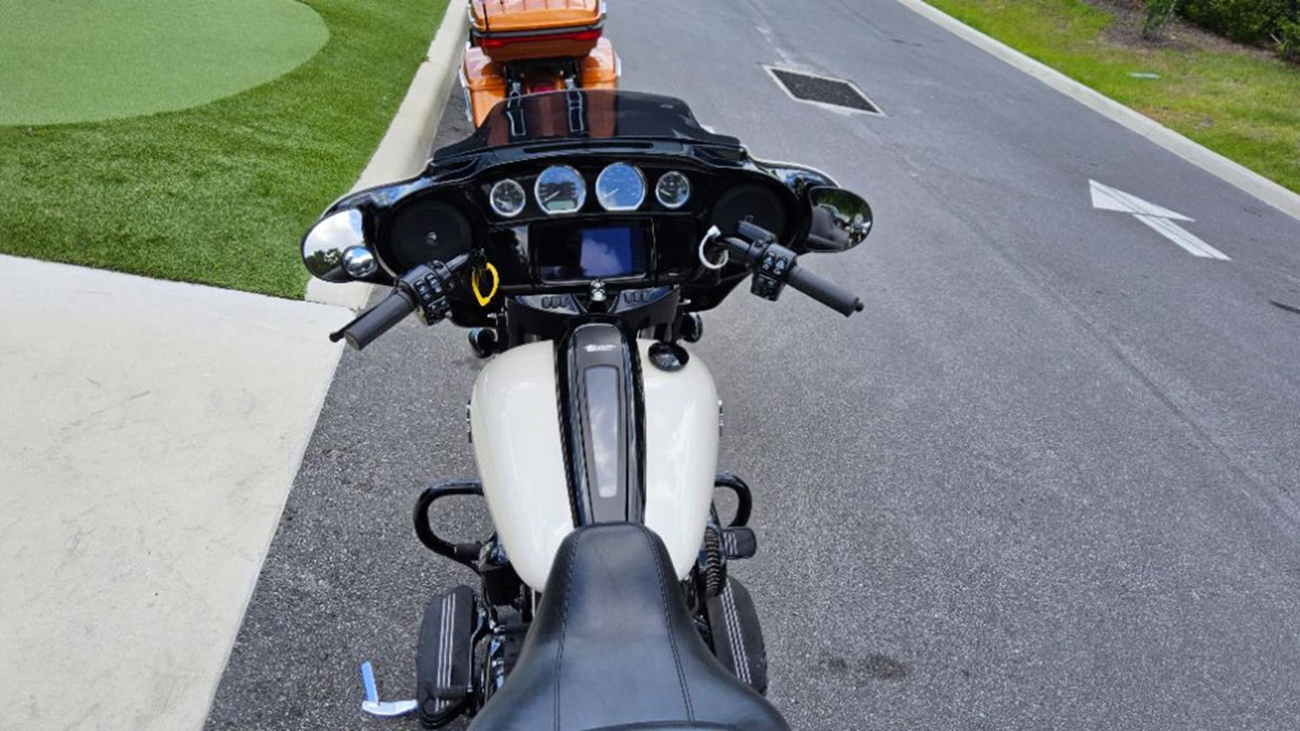 Street Glide®