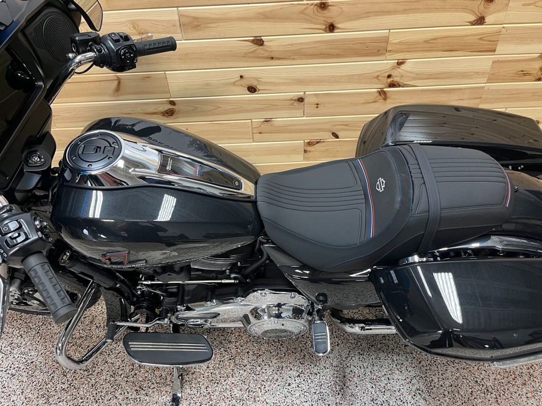 Street Glide®