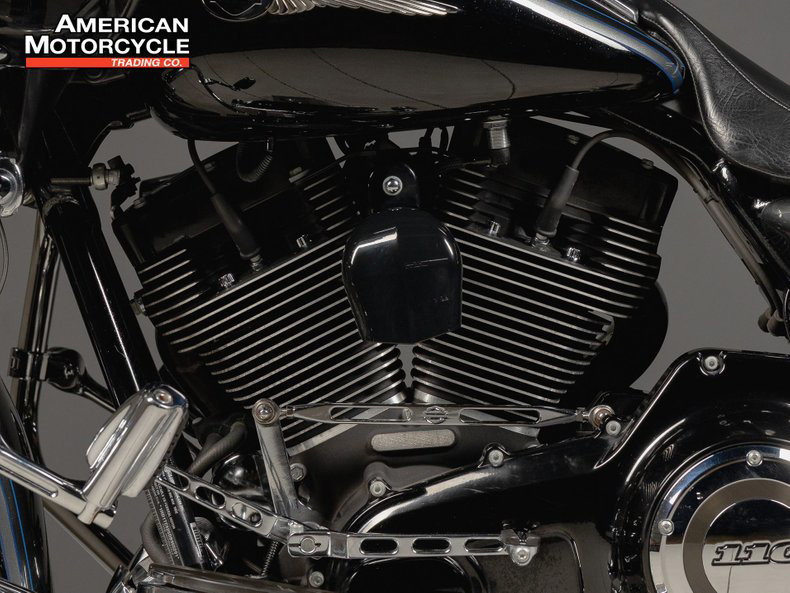 CVO™ Road Glide® Custom 