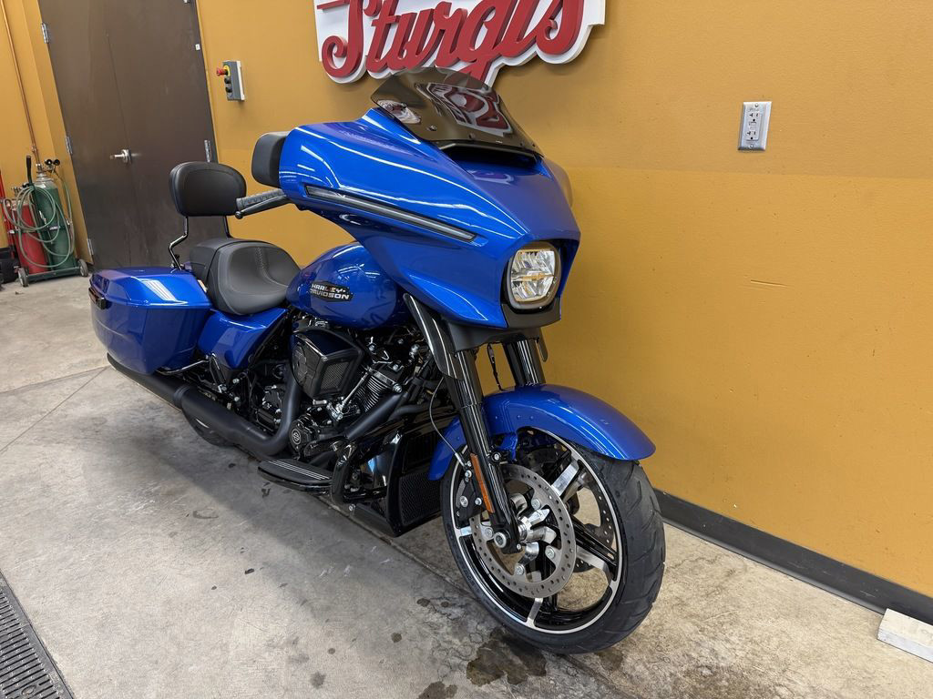 Street Glide®