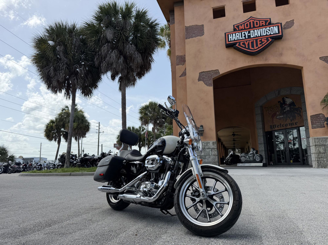 Sportster® SuperLow® 1200T