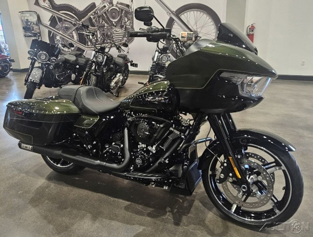 Road Glide®