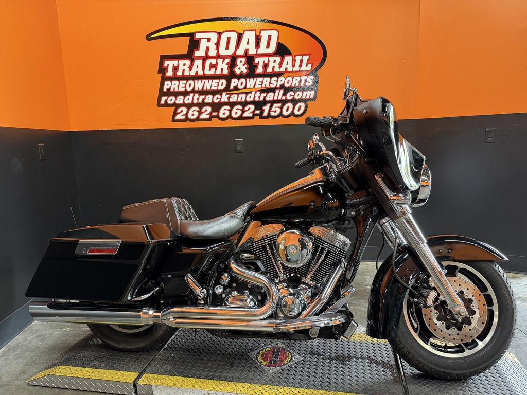 Street Glide®