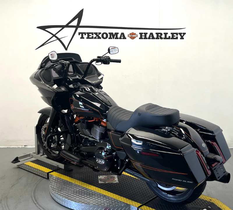 Road Glide®