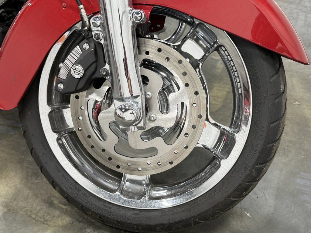 Street Glide®