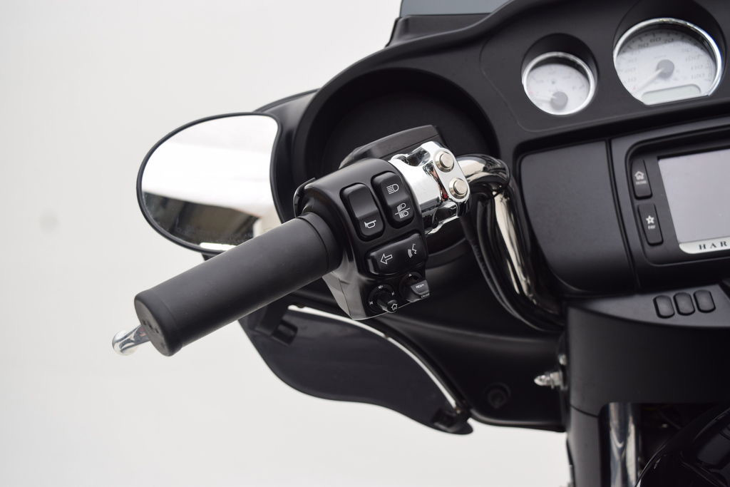 Street Glide®