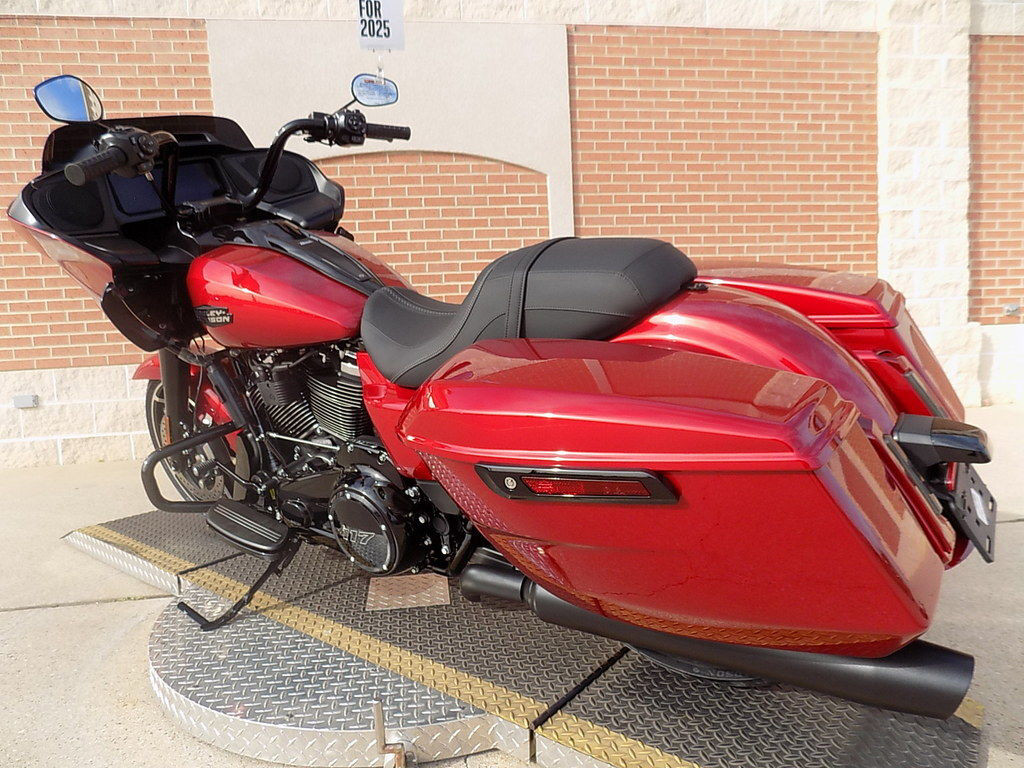 Road Glide®