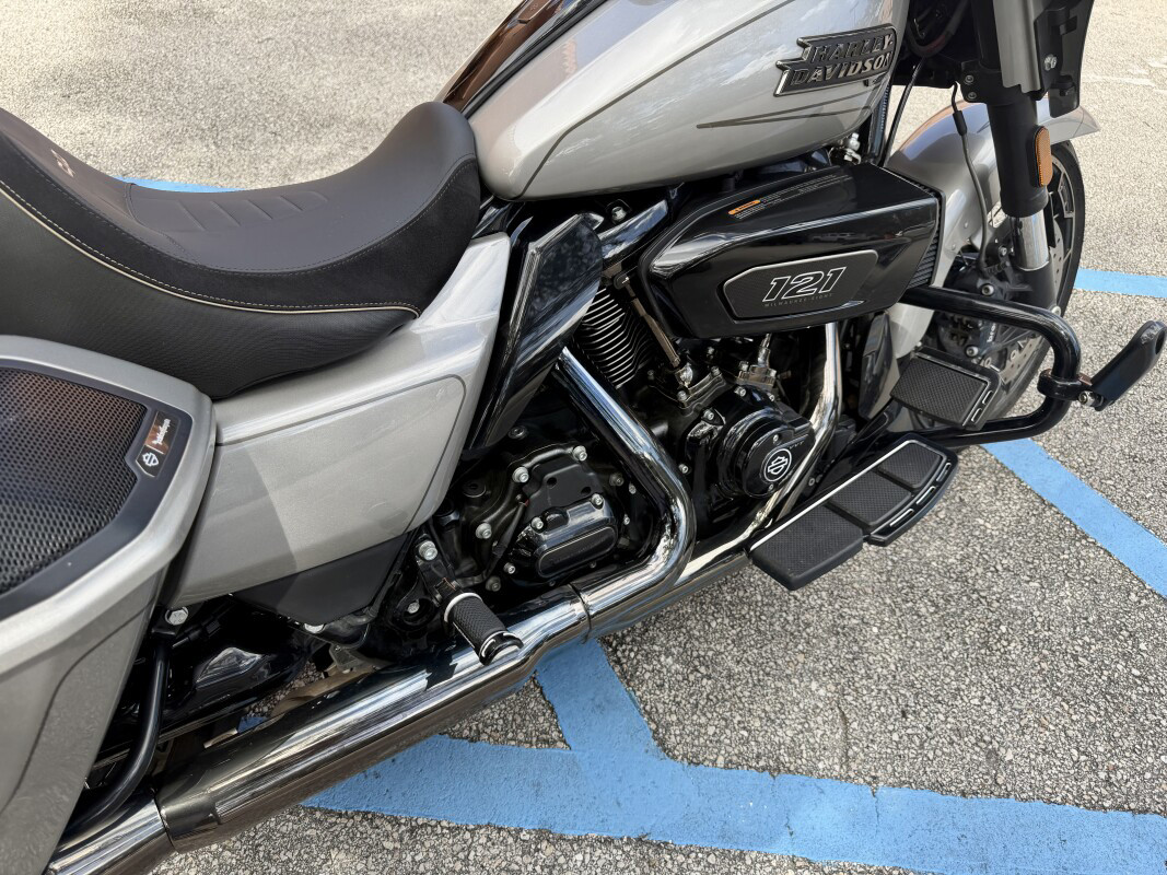 CVO® Street Glide®