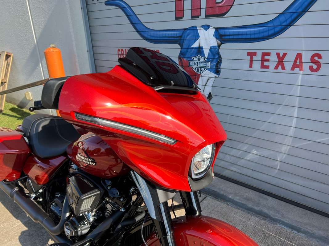 Street Glide®