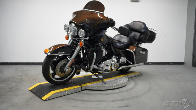 Electra Glide® Ultra® Limited 110th Anniversary