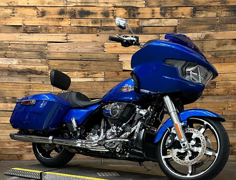Road Glide®