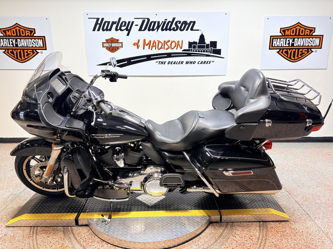 Road Glide® Ultra