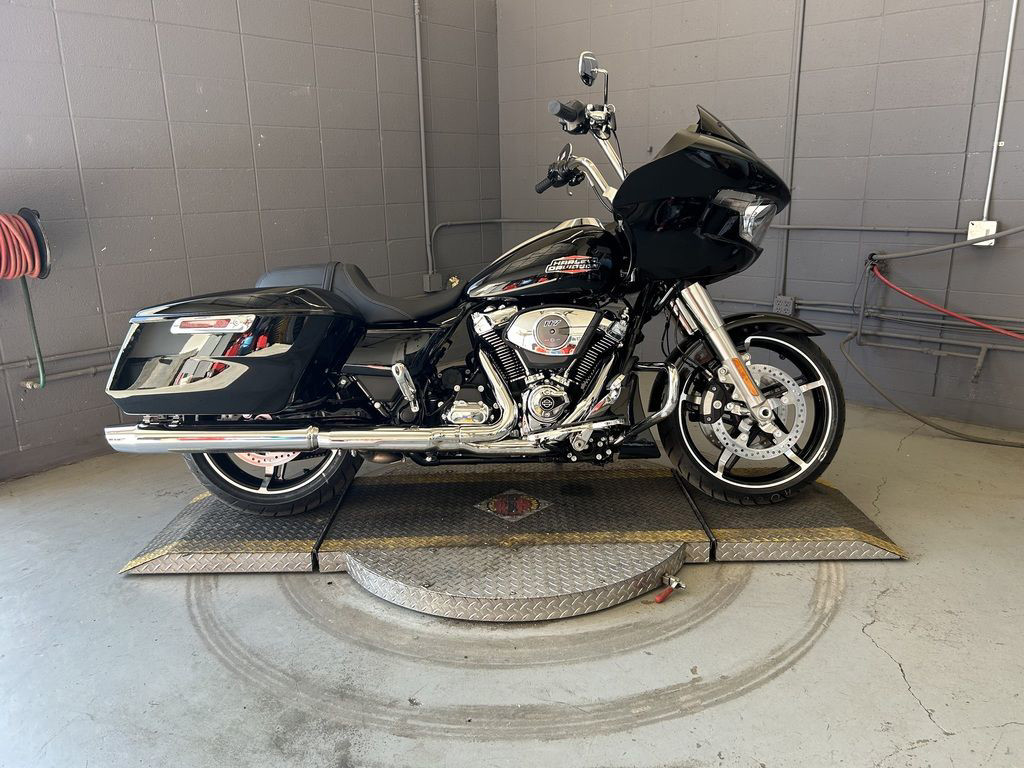 Road Glide®