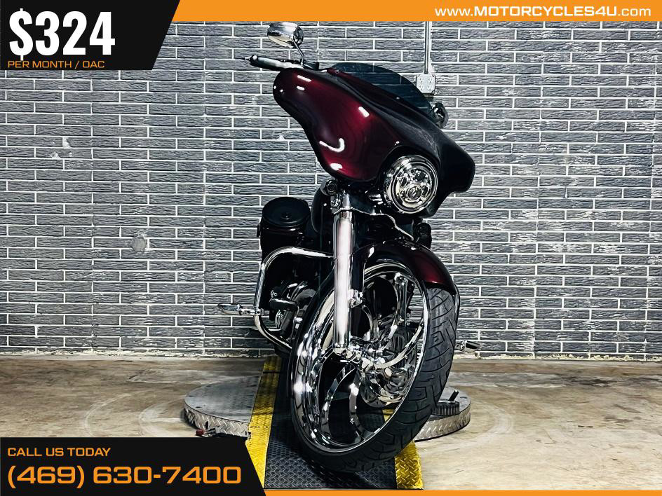 Street Glide®