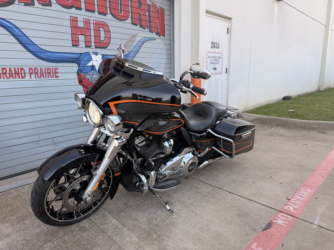 Street Glide® Special
