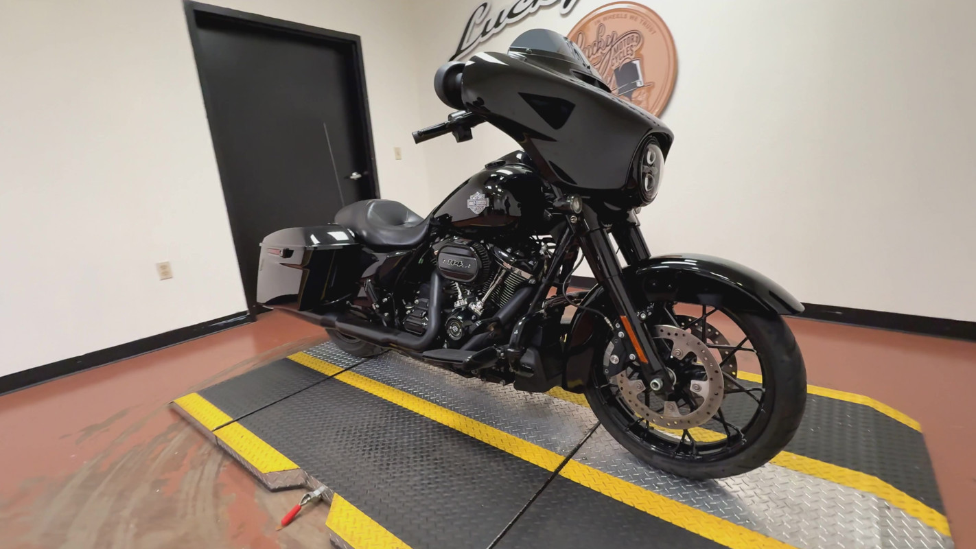 Street Glide® Special