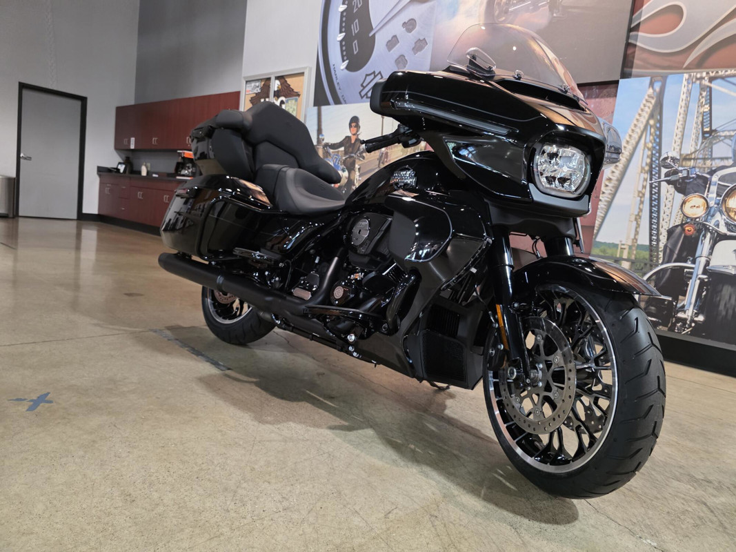Street Glide® Limited
