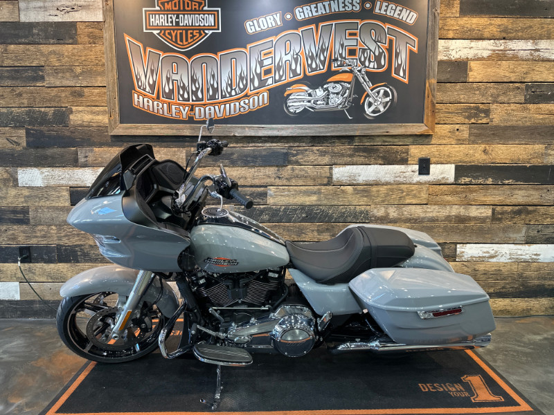 Road Glide®