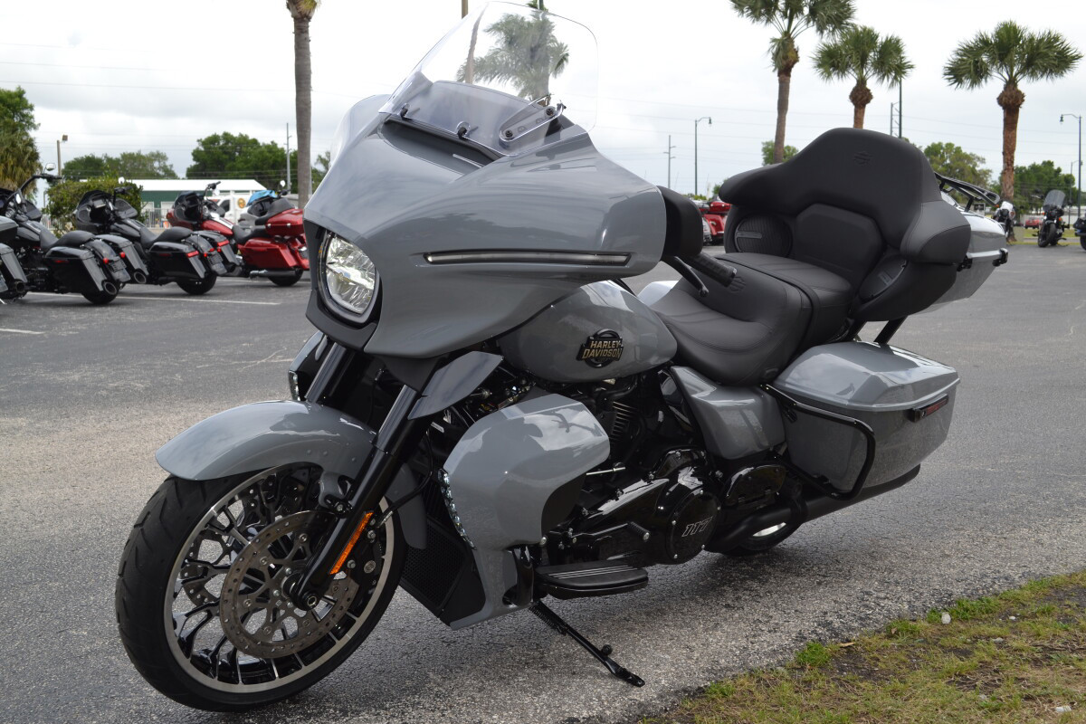 Street Glide® Limited