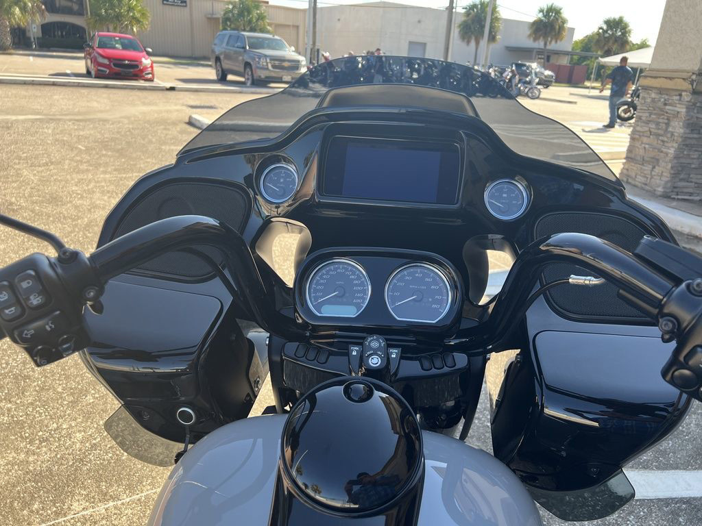 Road Glide® 3