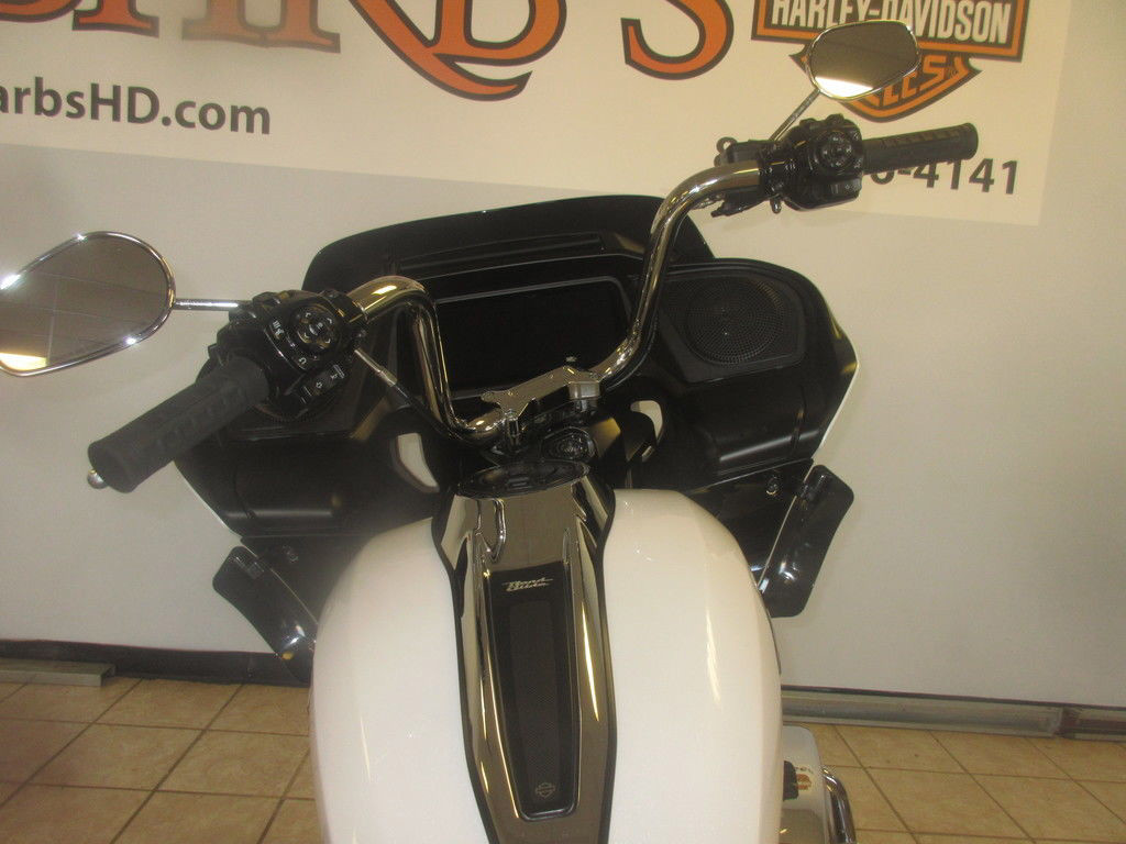 Road Glide®