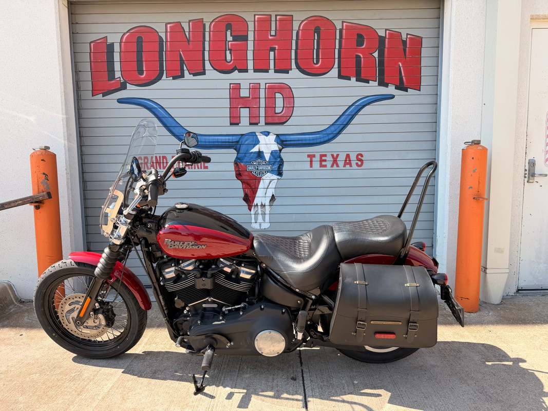 Street Bob®