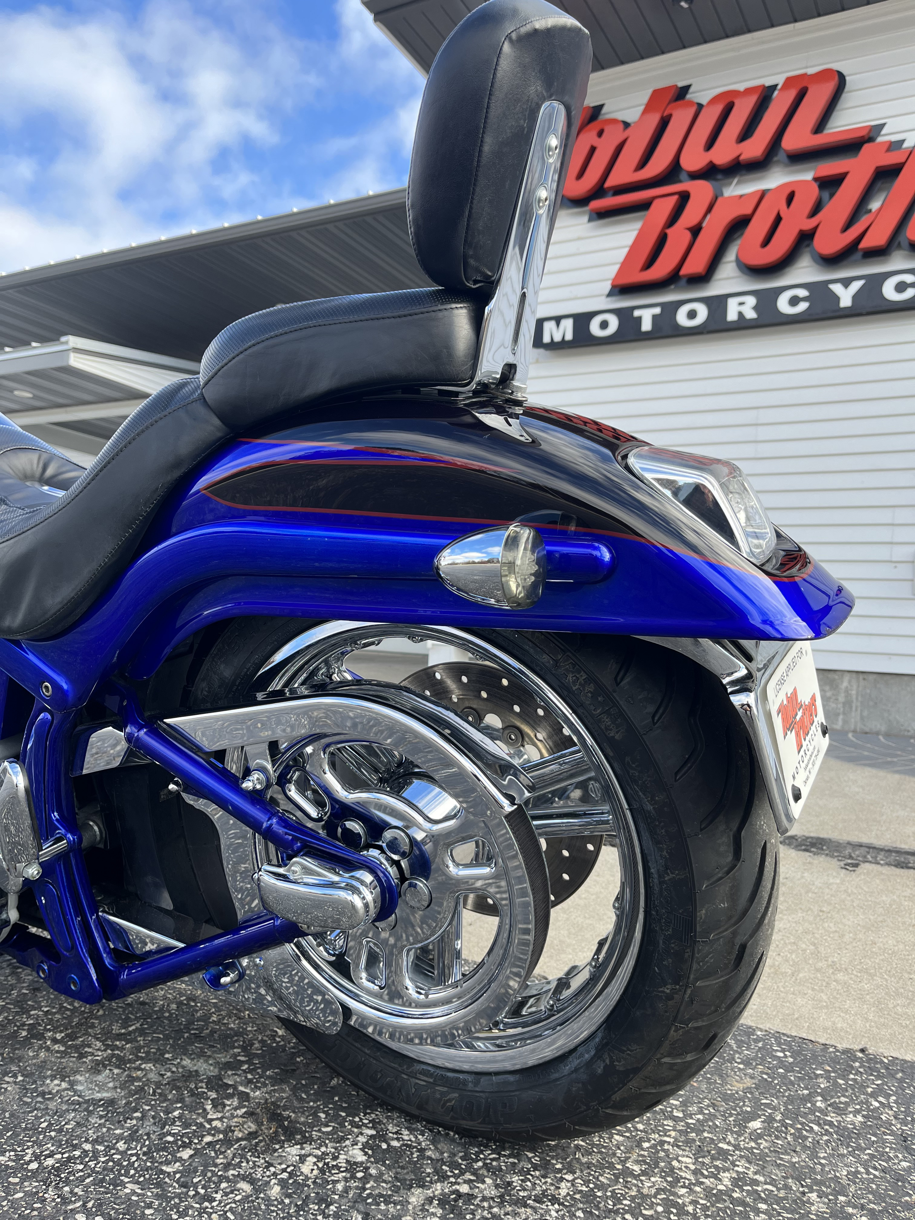 2004 Harley-Davidson® FXSTDSE2 Screamin' Eagle® Softail