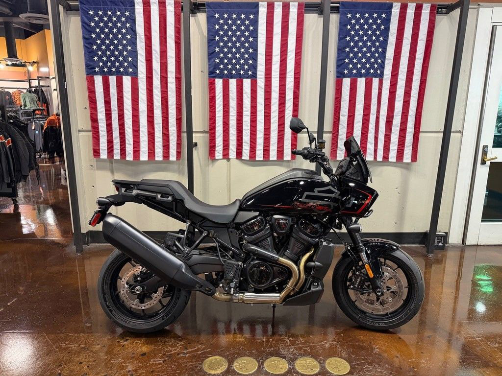 Pan America® 1250 ST