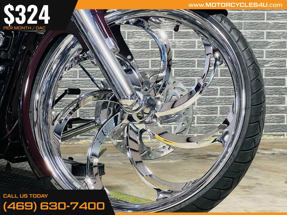 Street Glide®