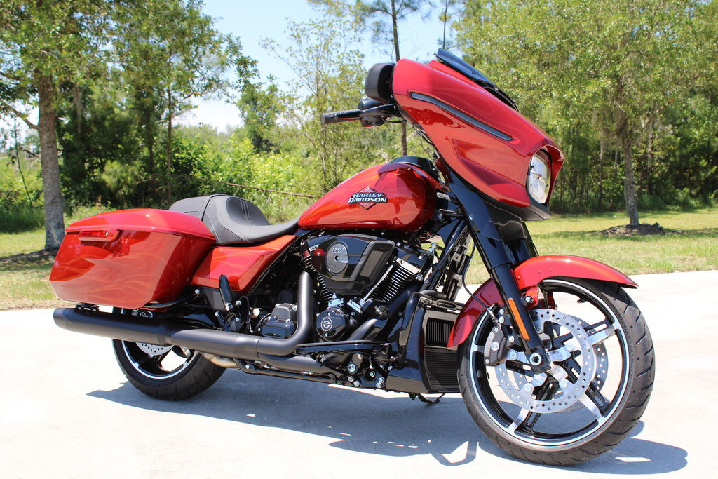 Street Glide®