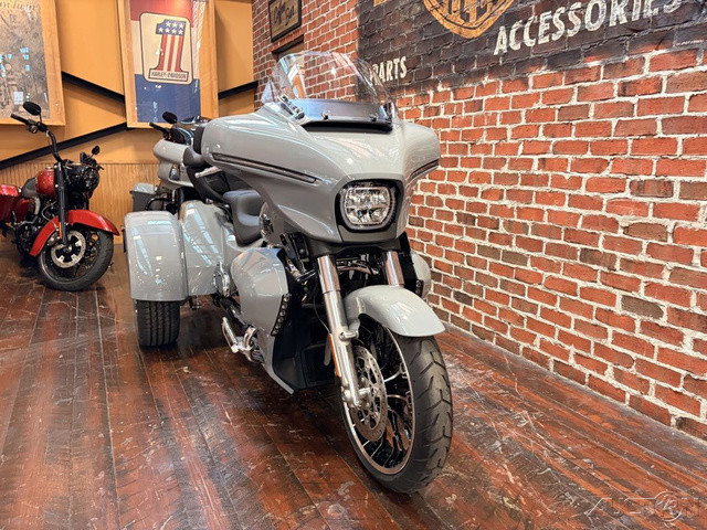 Street Glide® 3 Limited