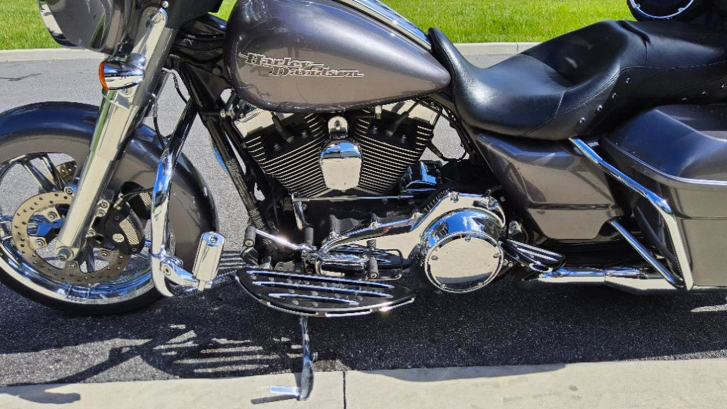 Street Glide®
