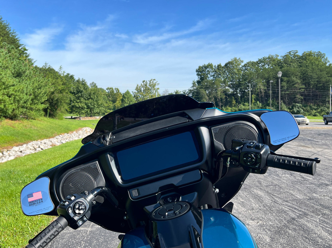 Street Glide®