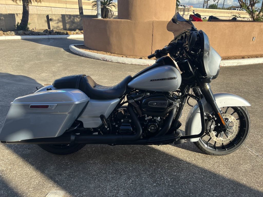 Street Glide® Special