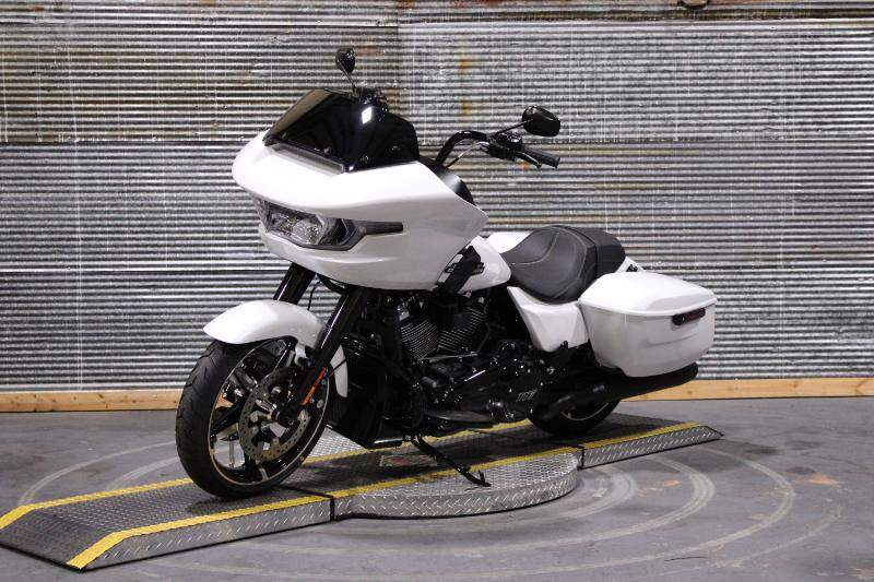 Road Glide®
