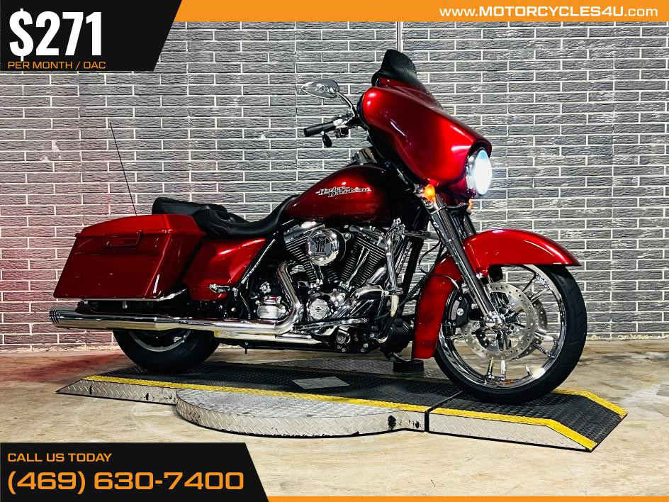 Street Glide®