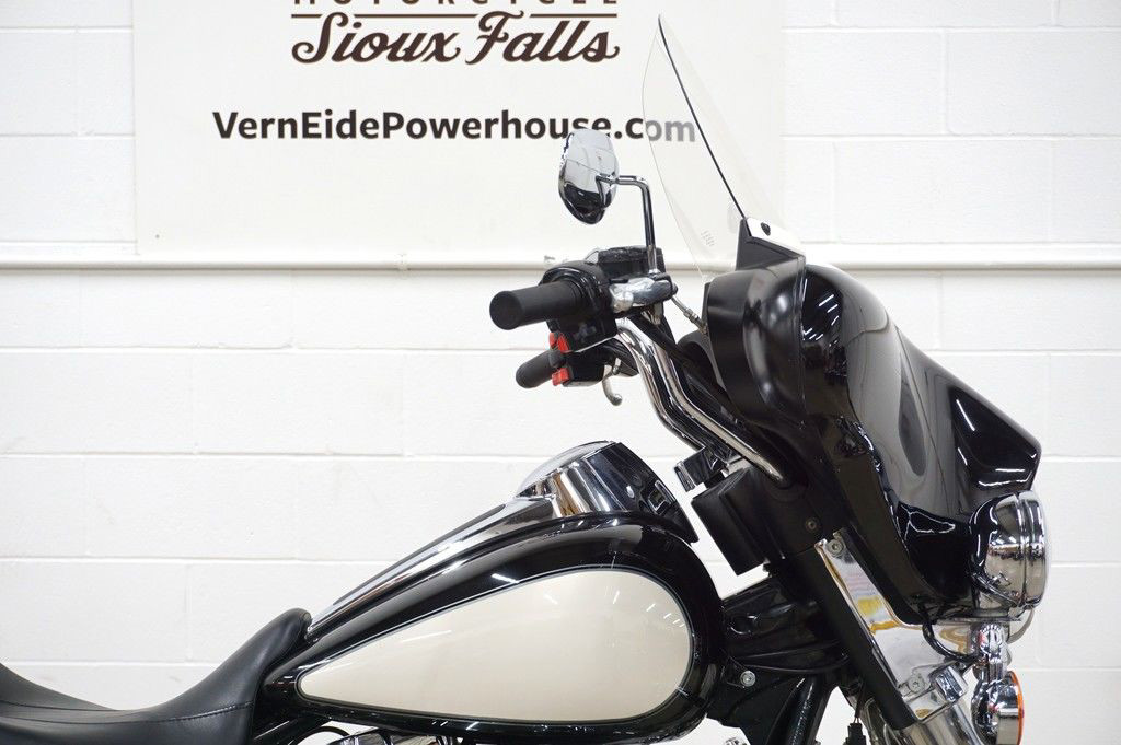 Electra Glide Police