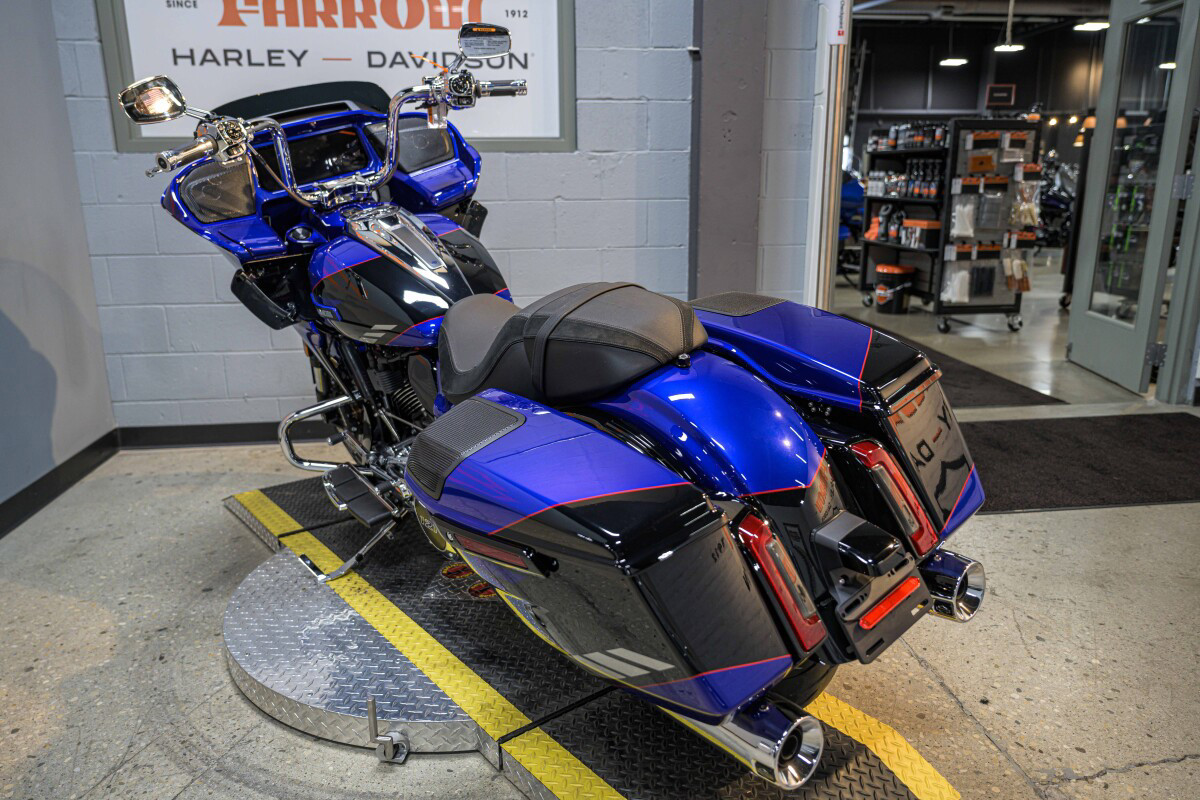 CVO® Road Glide®
