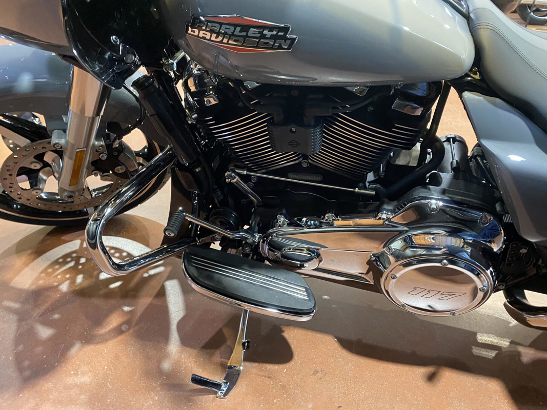 Road Glide®