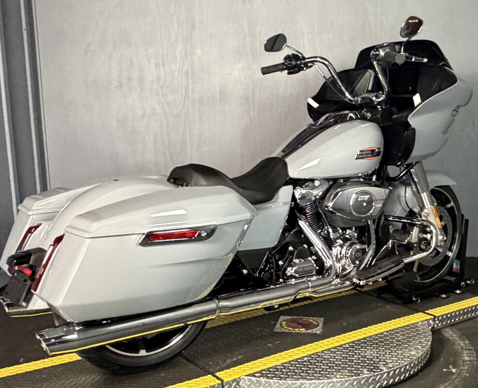 Road Glide®