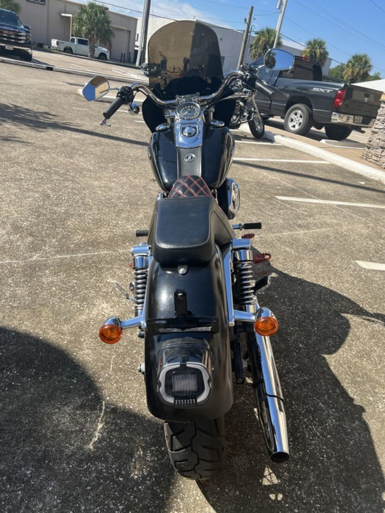 Dyna® Super Glide® Custom