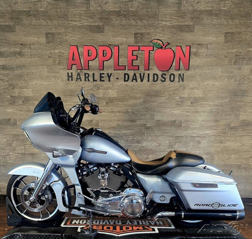 Road Glide®