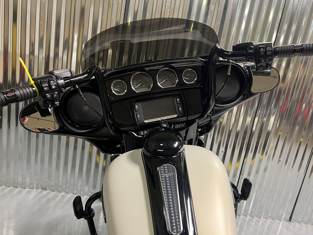 Street Glide® Special