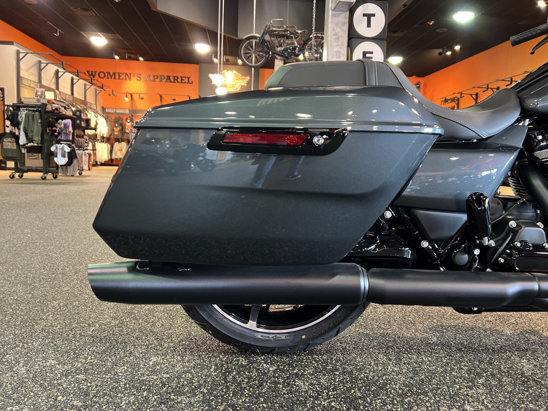 Street Glide®