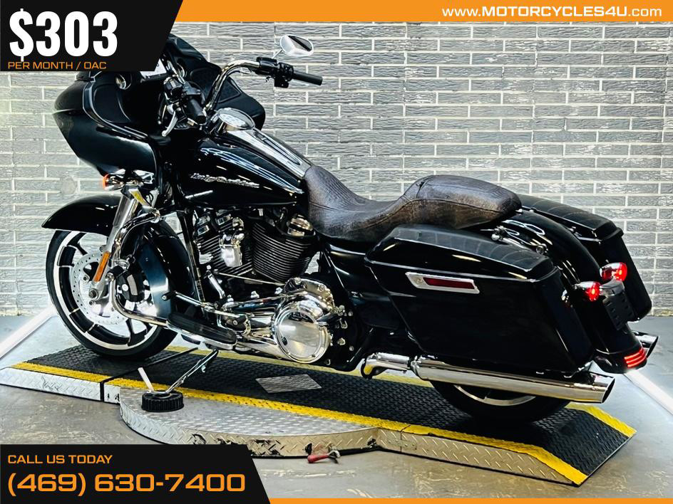 Road Glide®
