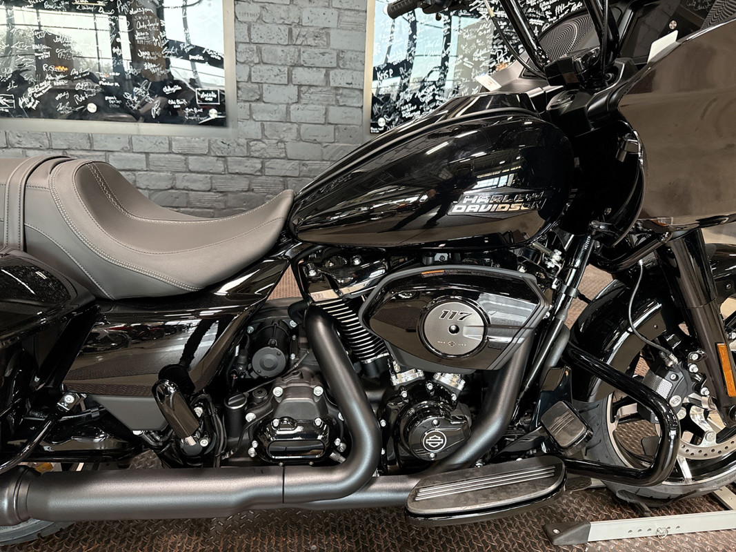 Road Glide®