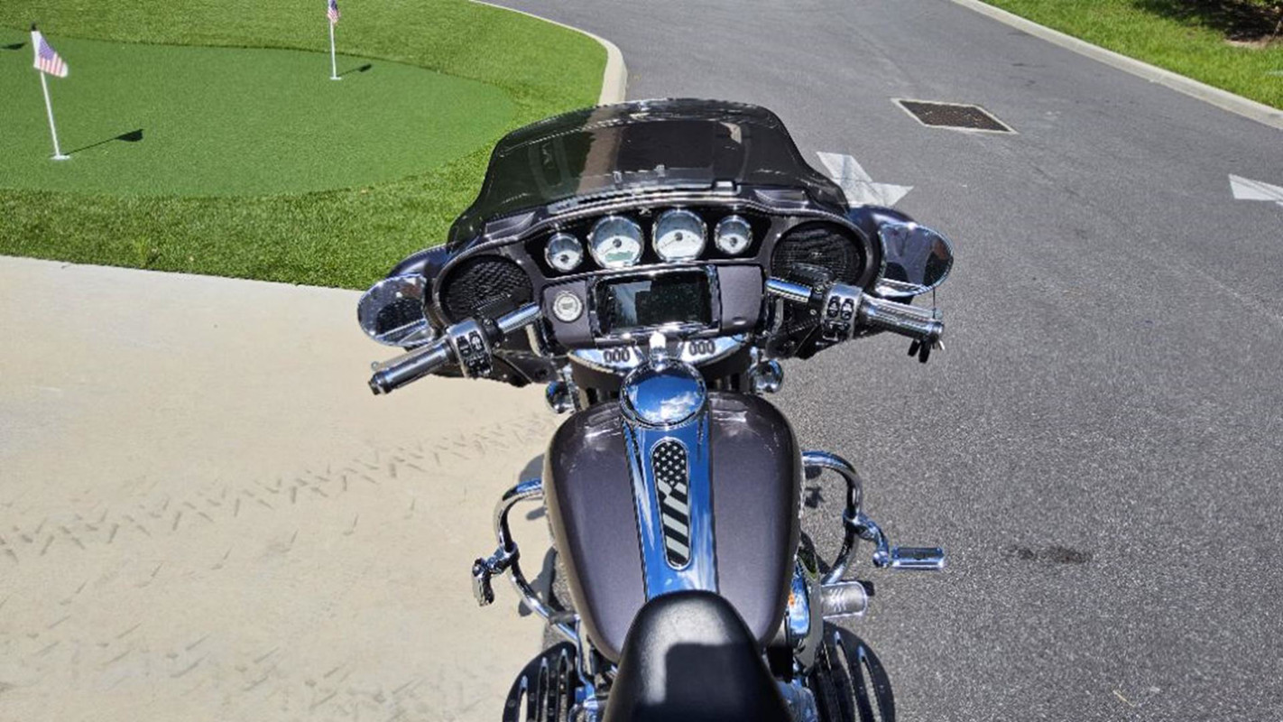 Street Glide®