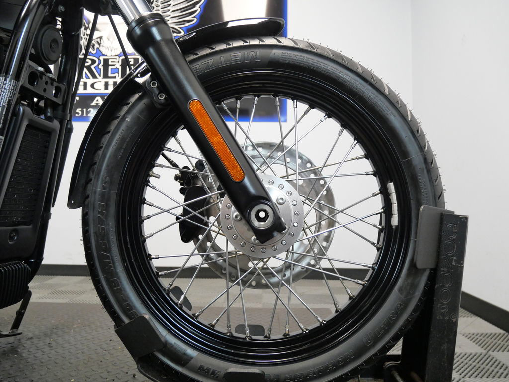 Softail® Street Bob®