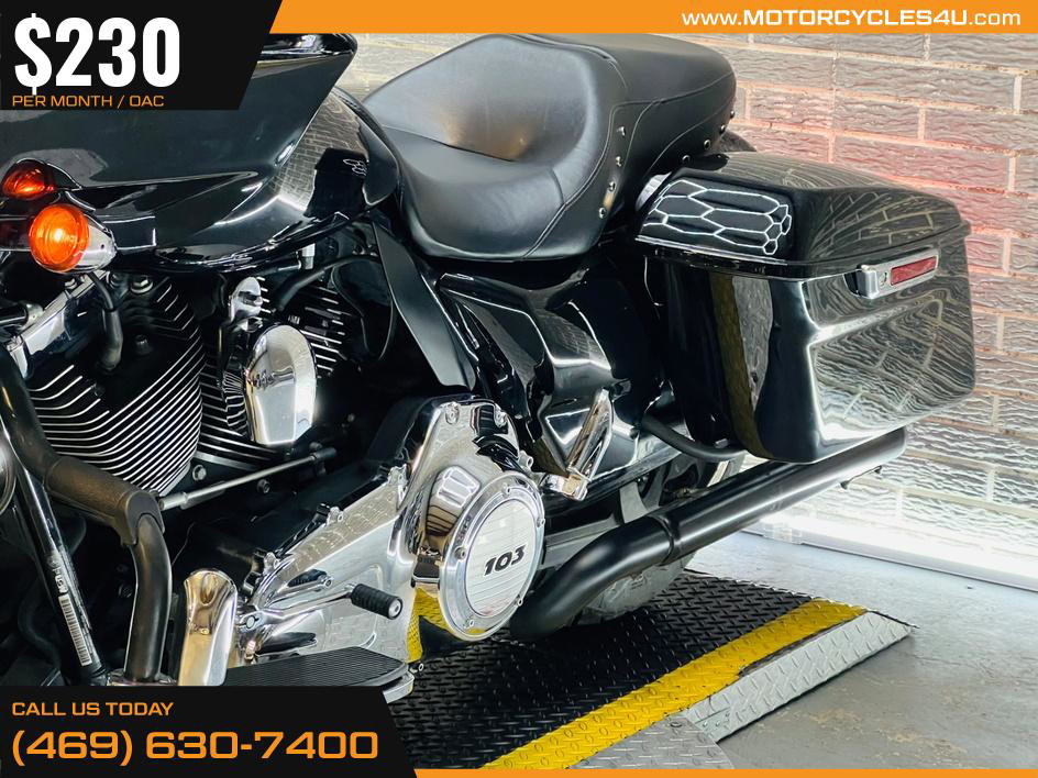 Road Glide® Custom