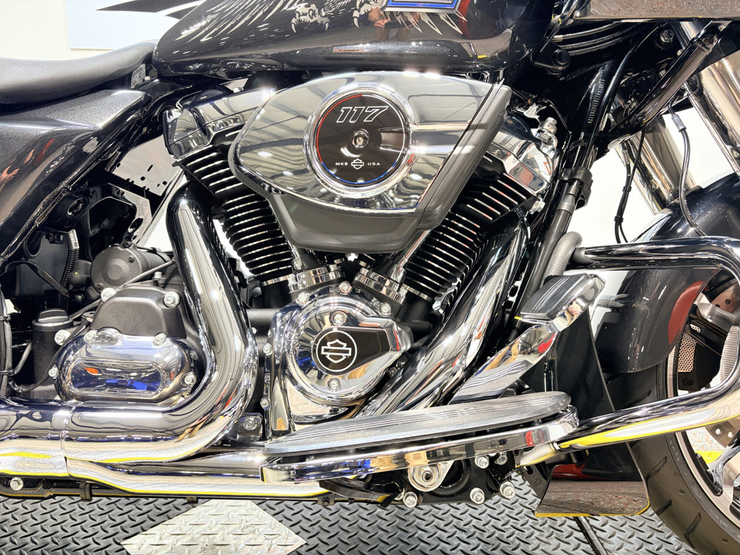 Road Glide®